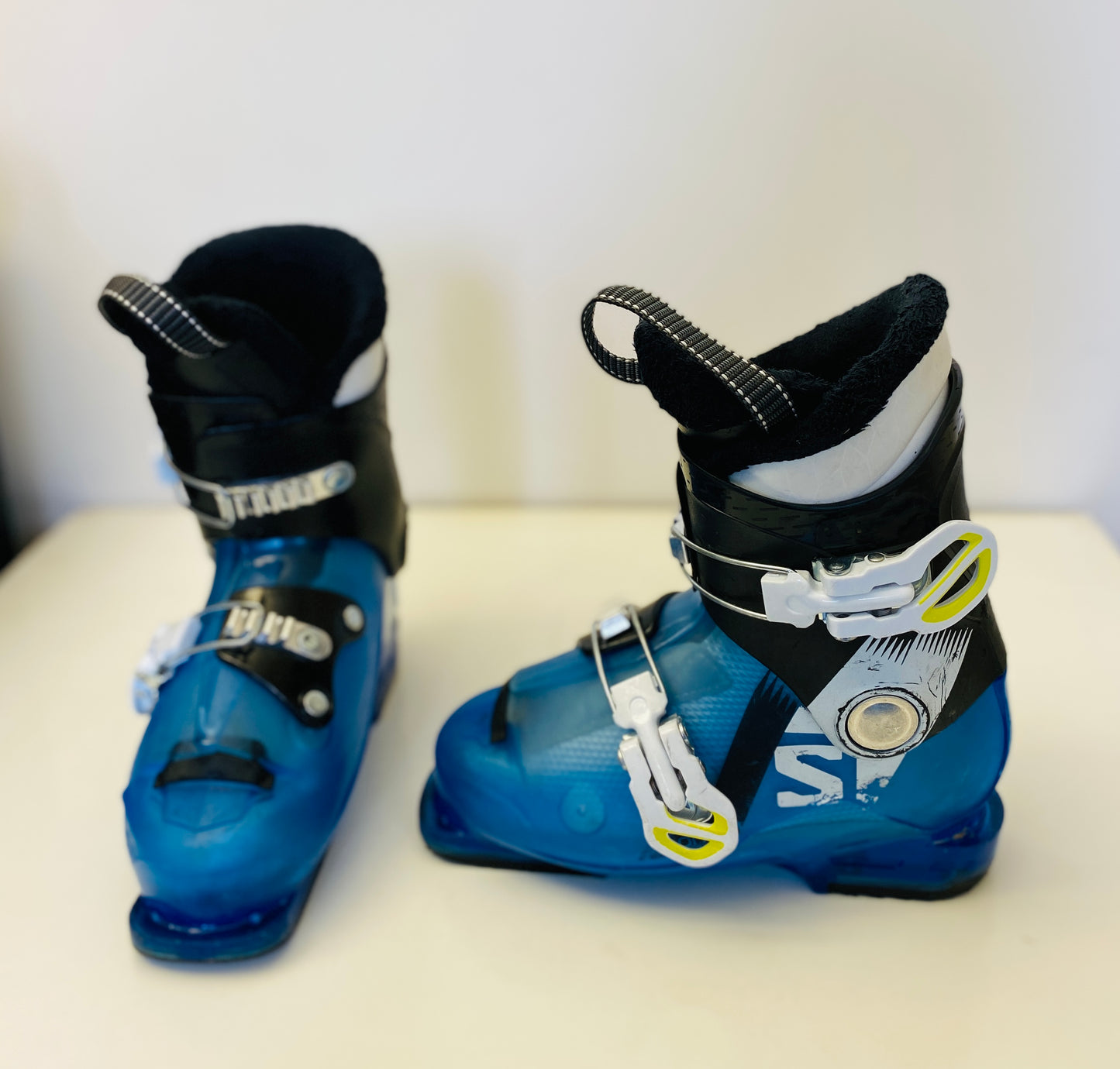 Salomon T2
