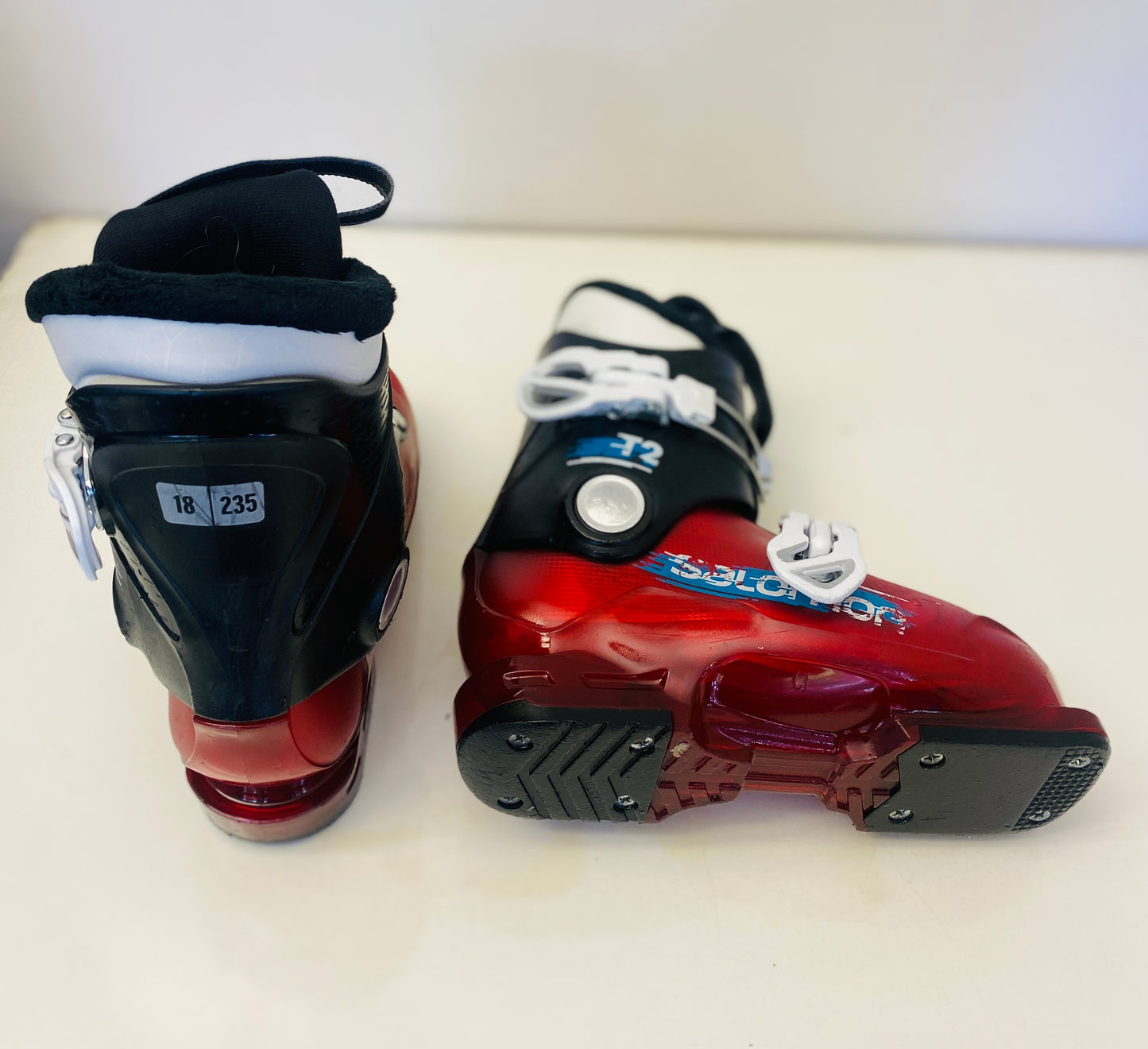 Salomon T2