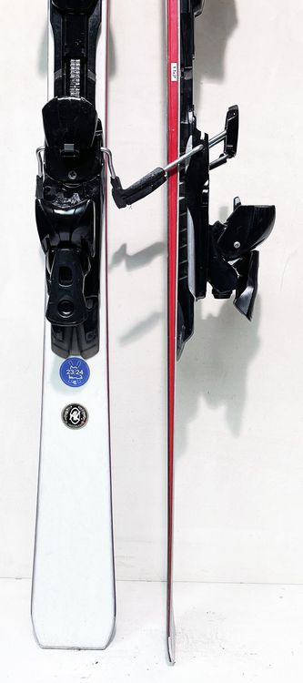 AK 152 cm; SWISS Ski