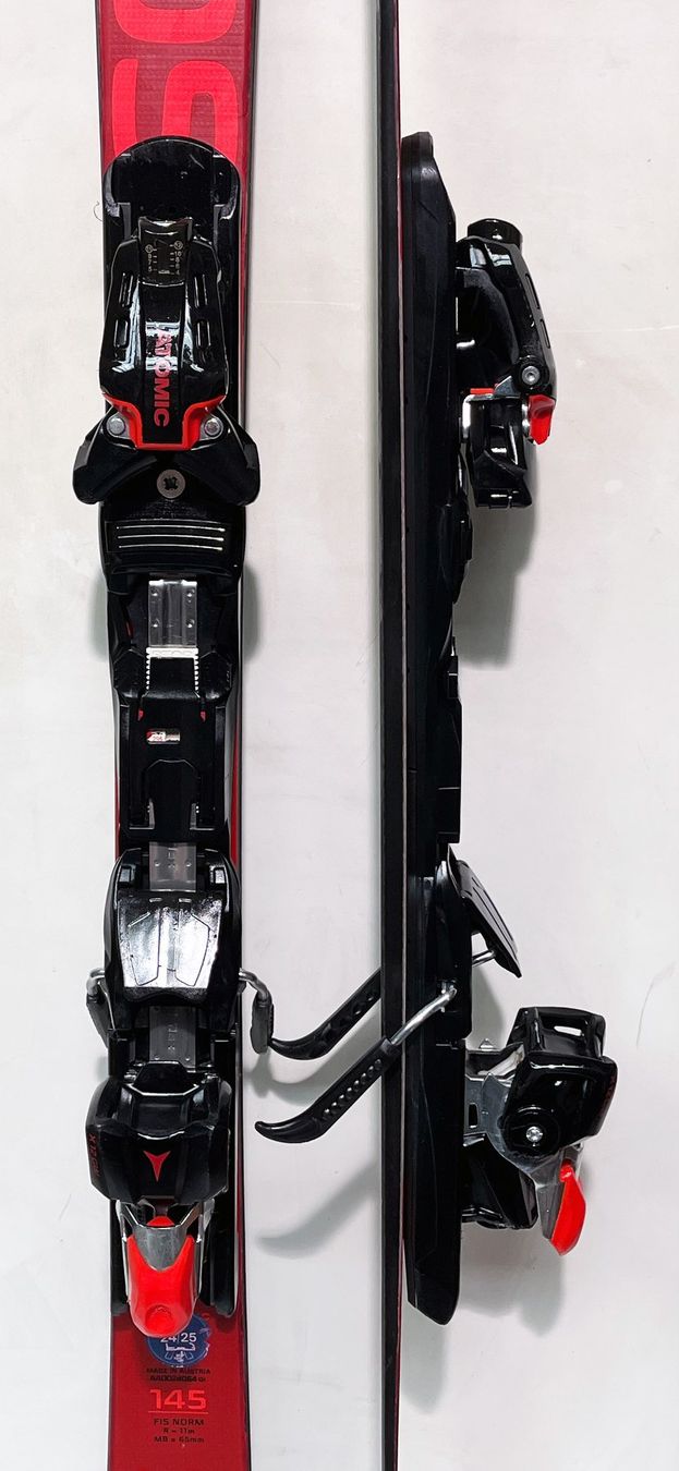ATOMIC REDSTER S9 FIS 145 cm; FIS Slalom RENNSKI