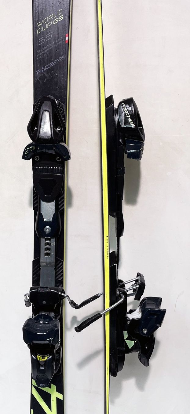 FISCHER RC4 WORLDCUP GS FIS 155 cm; FIS-RENNSKI mit Platte