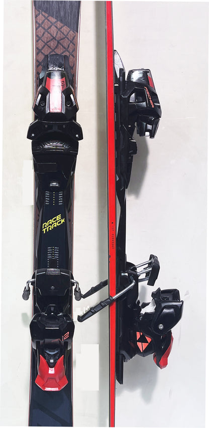 FISCHER RC4 „THE CURV“ 157 cm; SWISS LIMITED