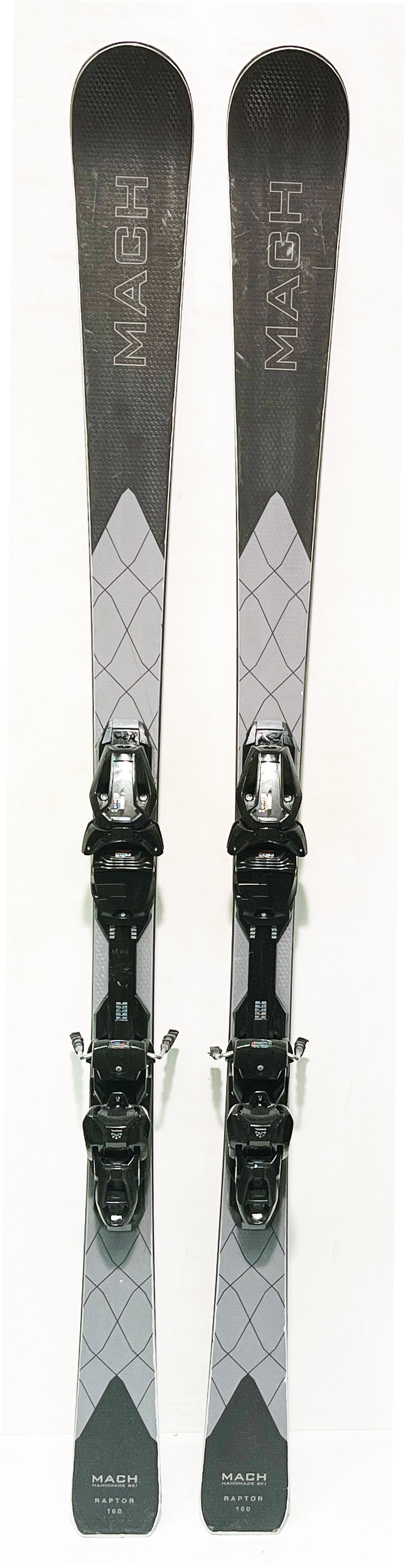 MACH RAPTOR 160 cm; SWISS Ski