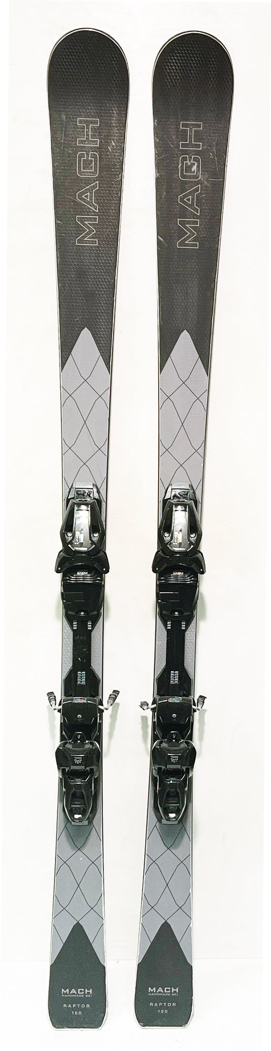MACH RAPTOR 160 cm; SWISS Ski