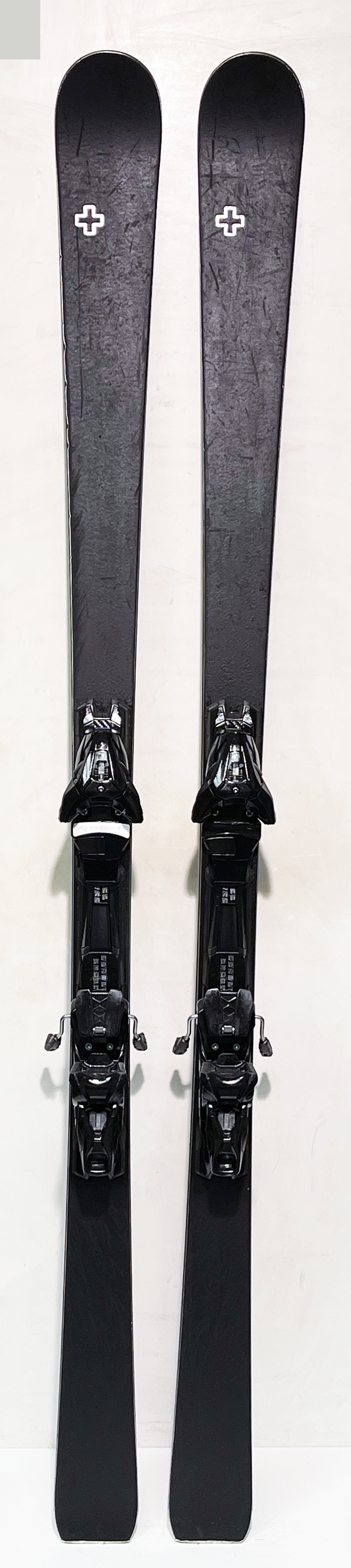 FAHNER 175 cm; SWISS Ski