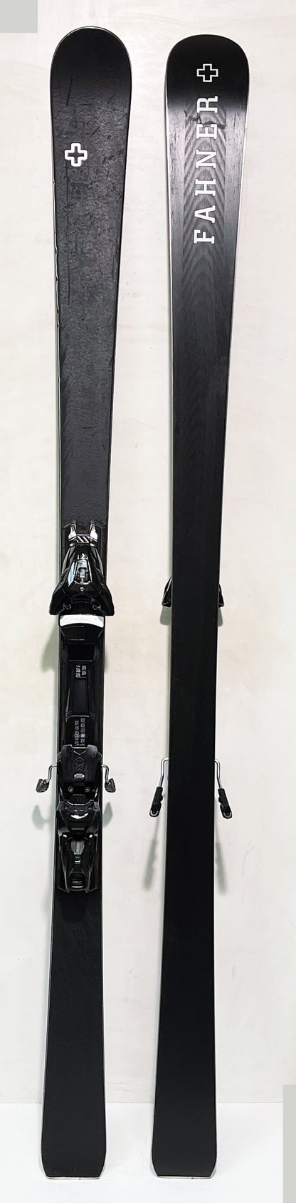 FAHNER 175 cm; SWISS Ski