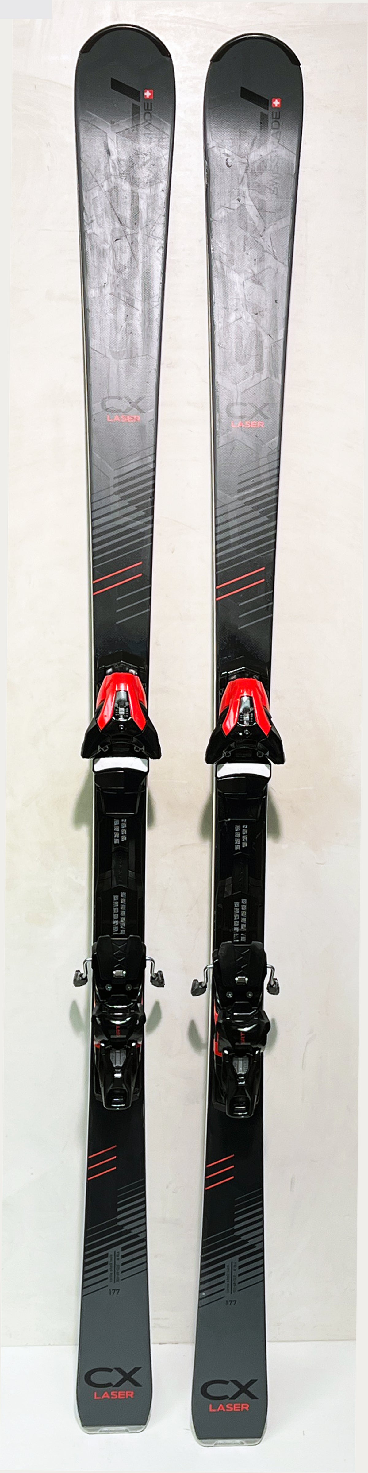 Stöckli LASER CX 177 cm; Model 2023/2024