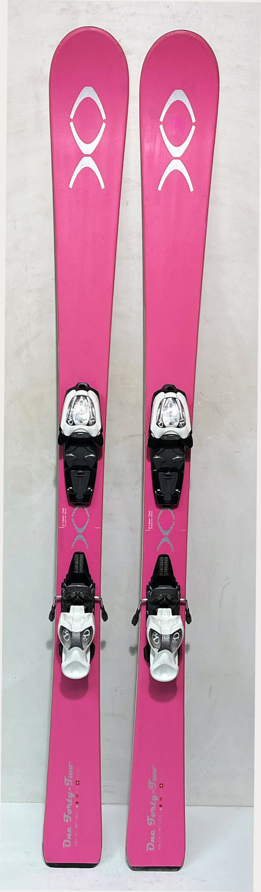 EXONDE „ ONE FORTY TWO“ 142 cm; SWISS Ski