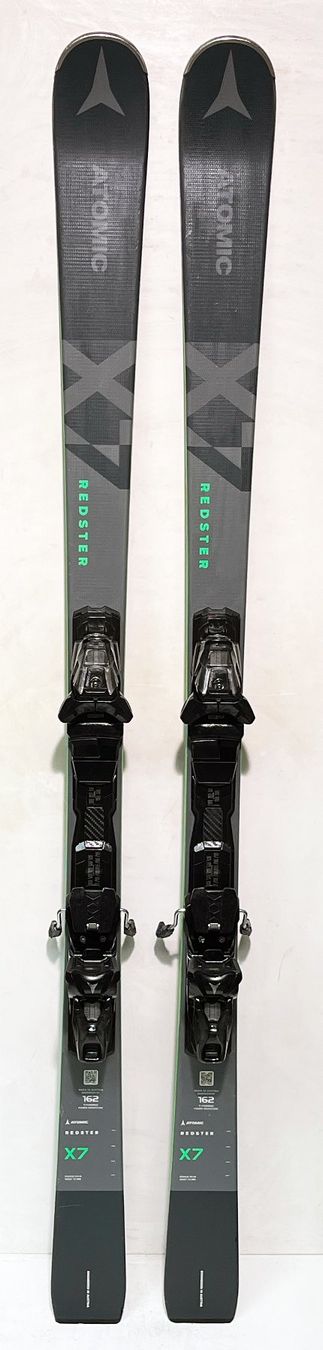ATOMIC REDSTER X7 162 cm; eine Saison gebraucht