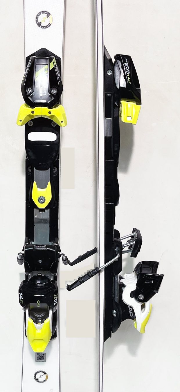 HEAD e-SL REBEL WORLDCUP 151 cm; Slalom RENNSKI