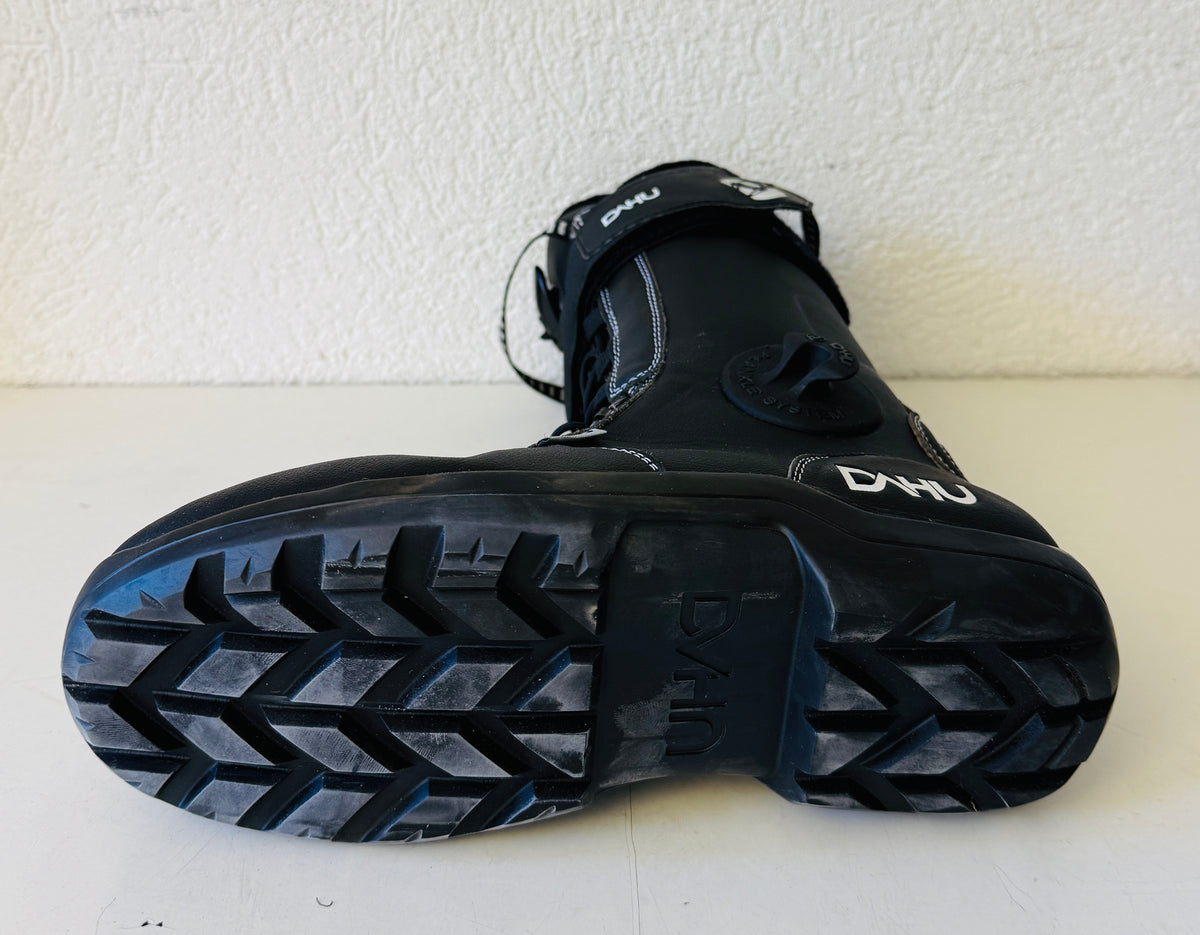 Skischuhe - NEU-  DAHU Gr. 40 (25.5)
