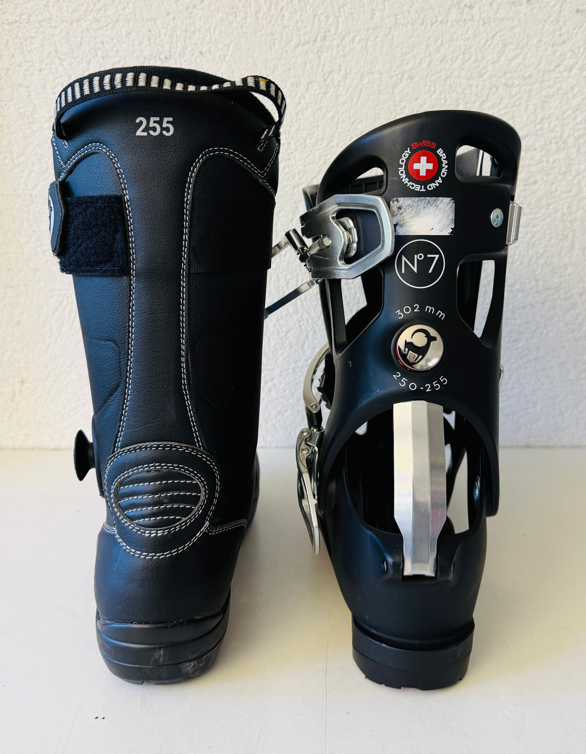 Skischuhe - NEU-  DAHU Gr. 40 (25.5)
