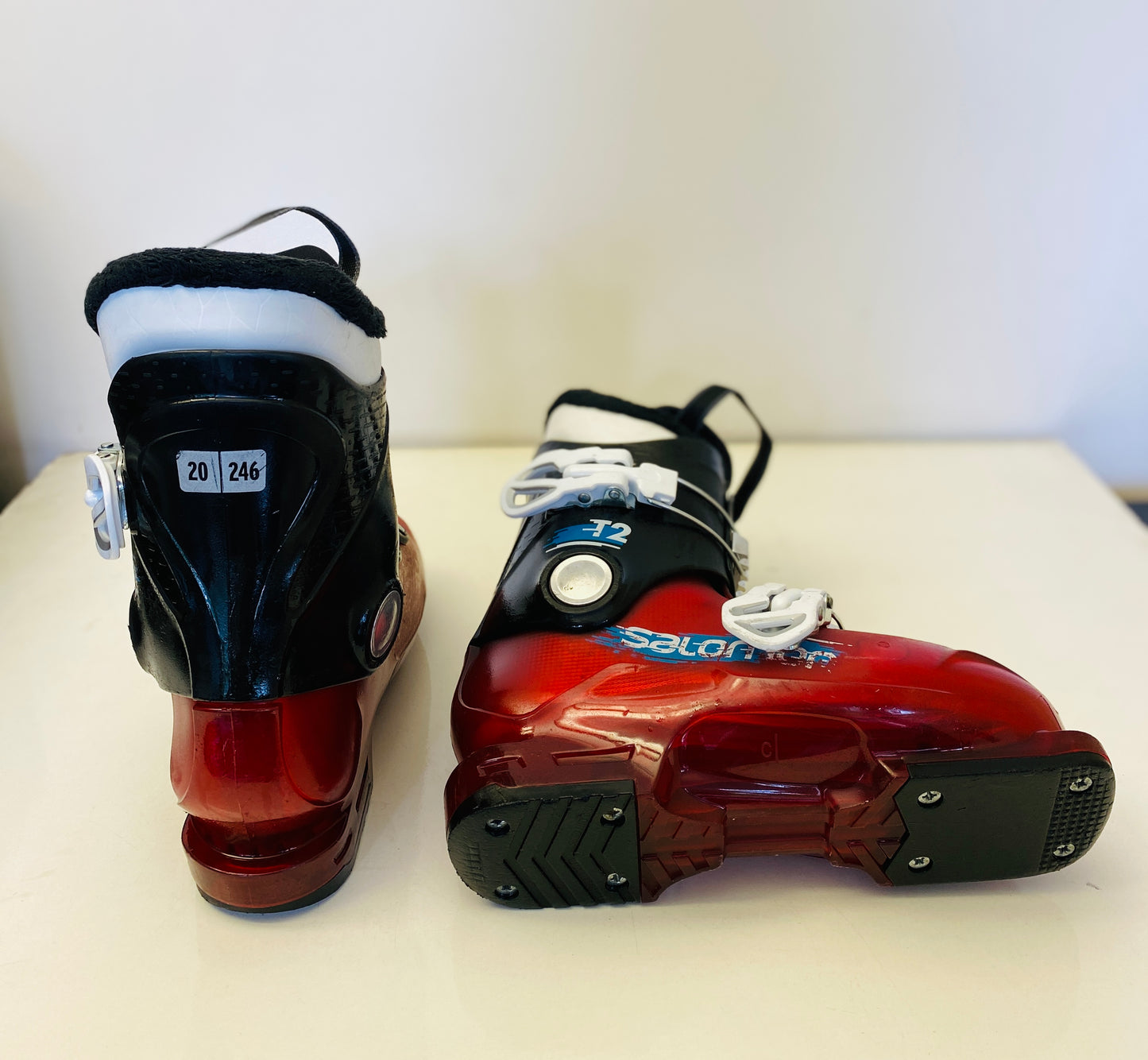 Salomon T2