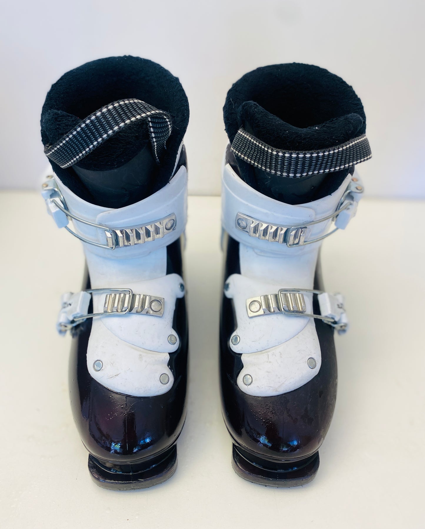 Salomon T2