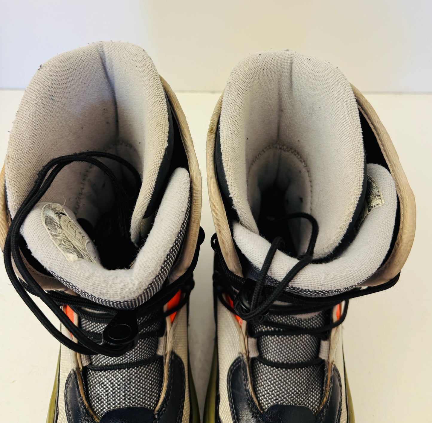 SnowboardschuheDEELUXE