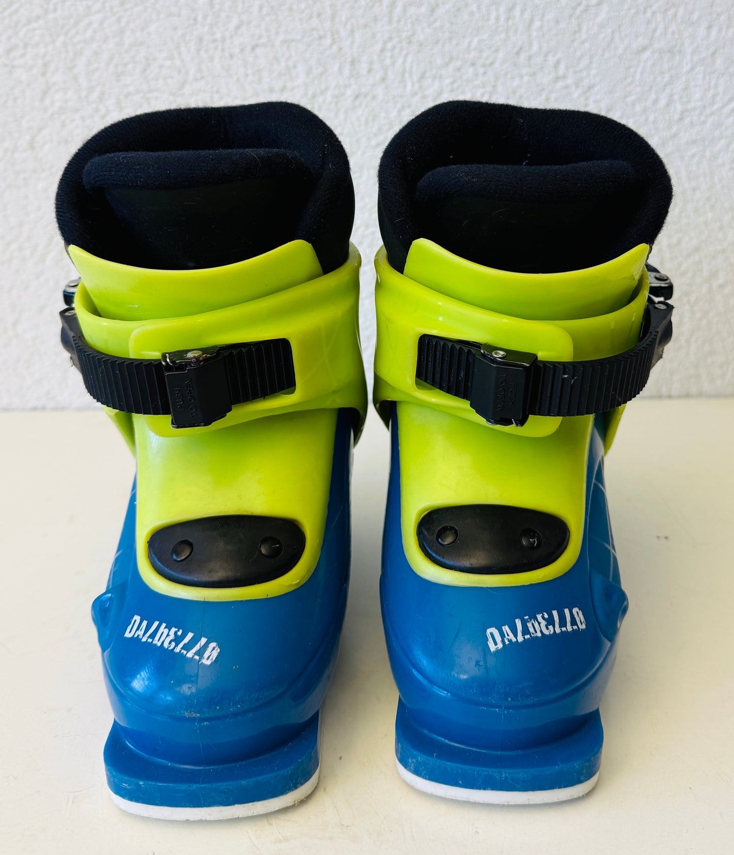 DALBELLO  Gr. 25 ( 15.5 )