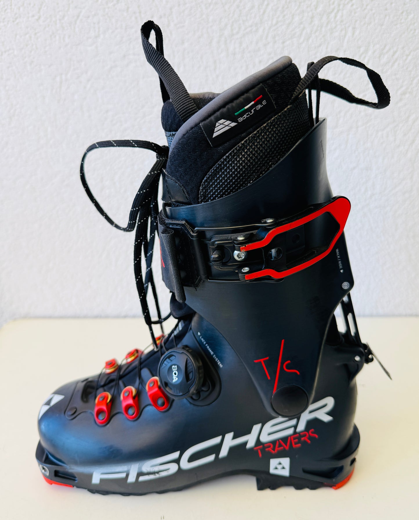 Tourenskischuhe  FISCHER TRAVERS Gr. 38.5 ( 24.5 Mondo)