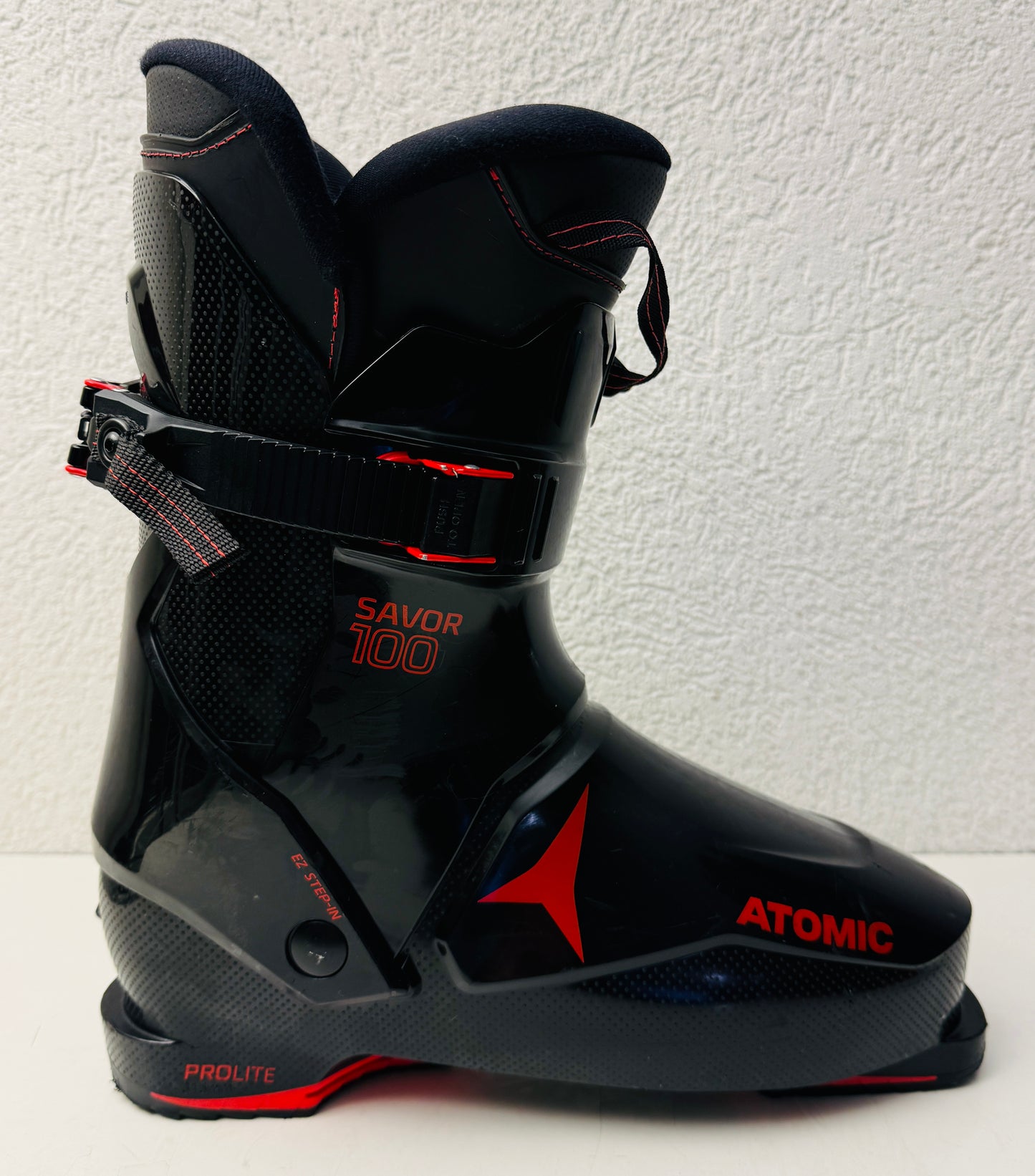 Skischuhe Erwachsene ATOMIC Gr.42 (27.0)