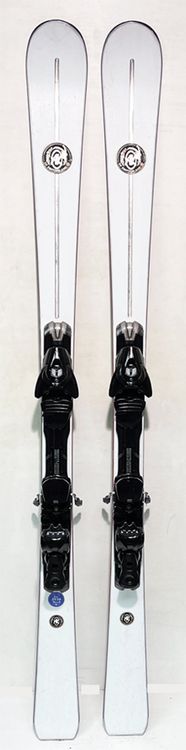 AK  152 cm; SWISS Ski