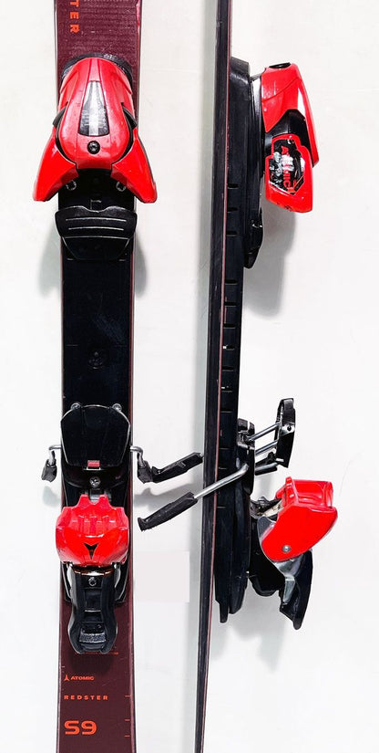 ATOMIC REDSTER S9 FIS 145 cm; FIS RENNSKI mit Platte