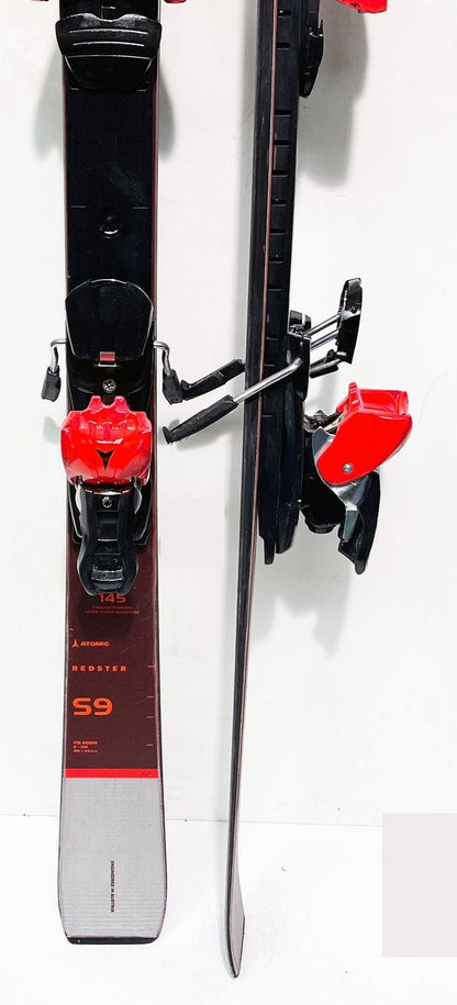 ATOMIC REDSTER S9 FIS 145 cm; FIS RENNSKI mit Platte