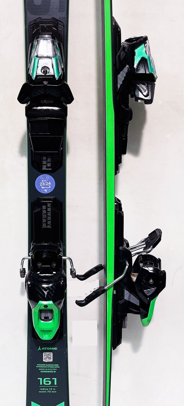 ATOMIC REDSTER X5 161 cm; eine Saison KAUM gebraucht