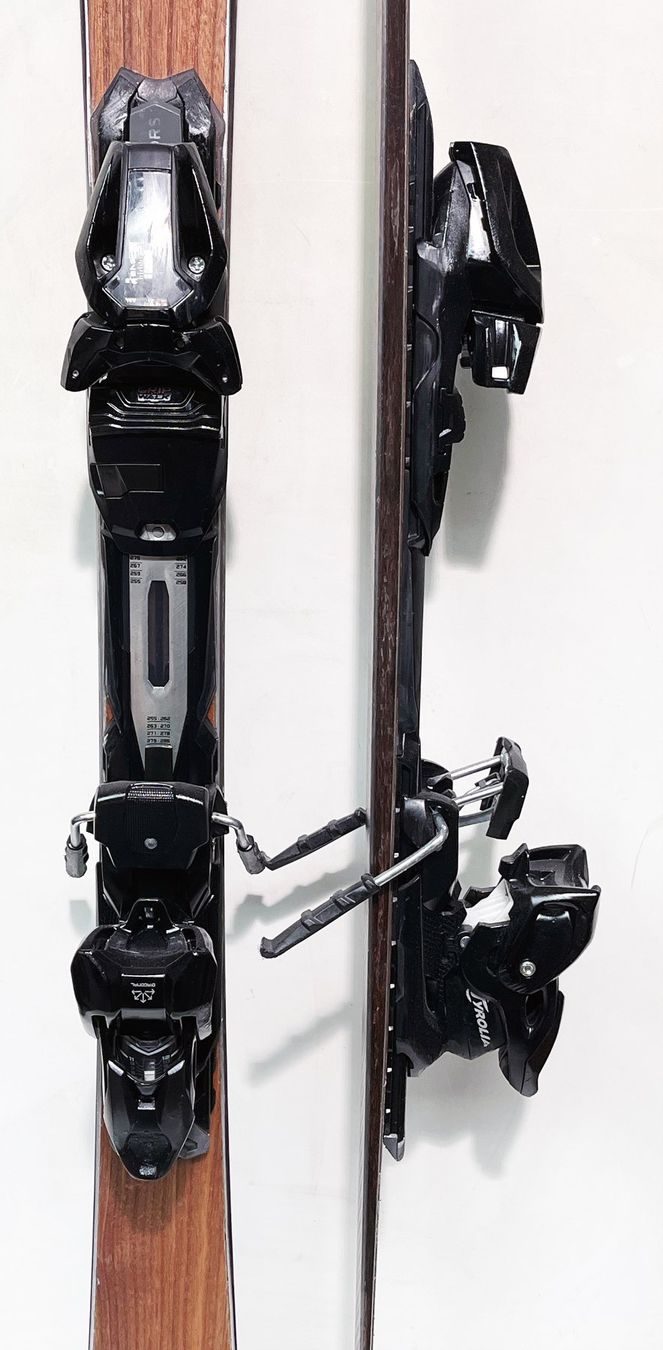 SWISS MASSIV    149 cm; SWISS Ski